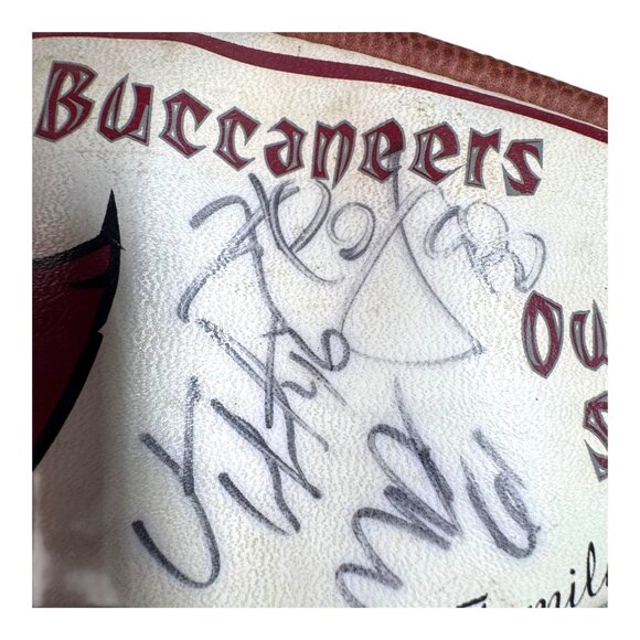2004 Tampa Bay Buccaneers NFL Wilson Football Signed Team Owners Suite Gift Bucs - Picture 8 of 9